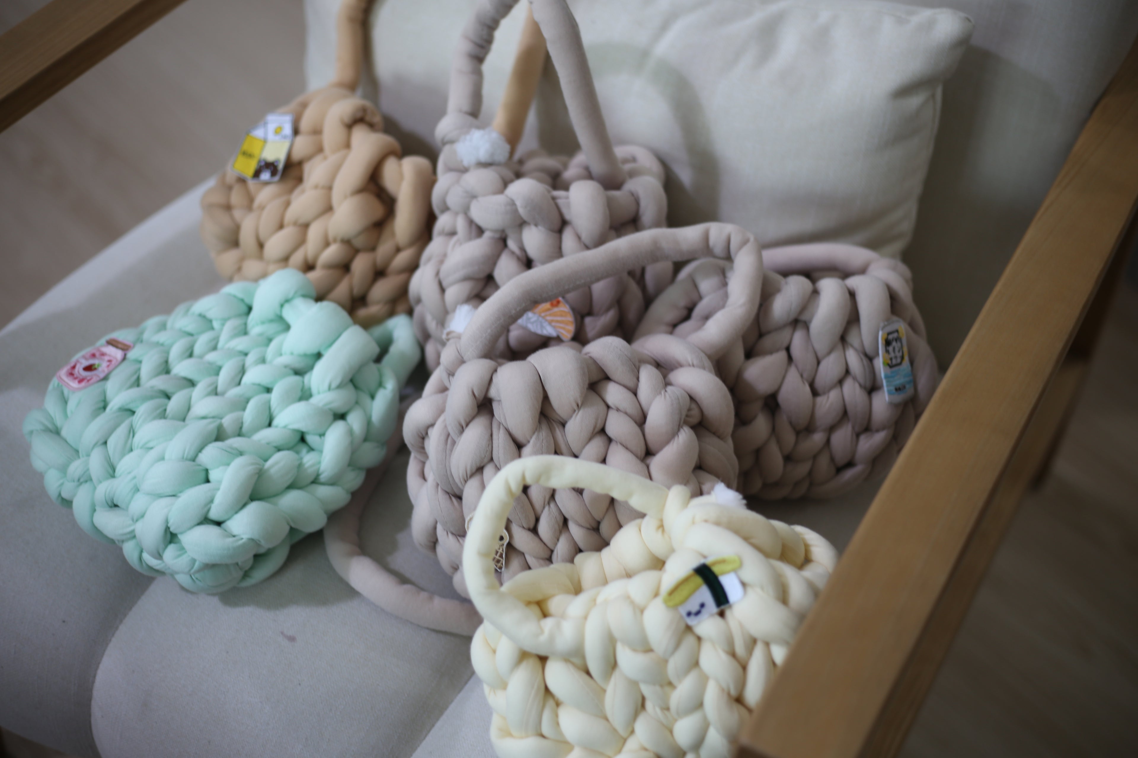 Hand Weaving - Dumpling Size Cotton Chunky Yarn Bag
