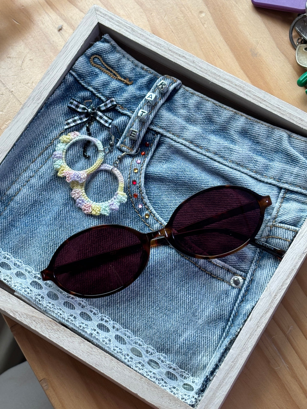 Denim Reborn: Hybrid Art Frame