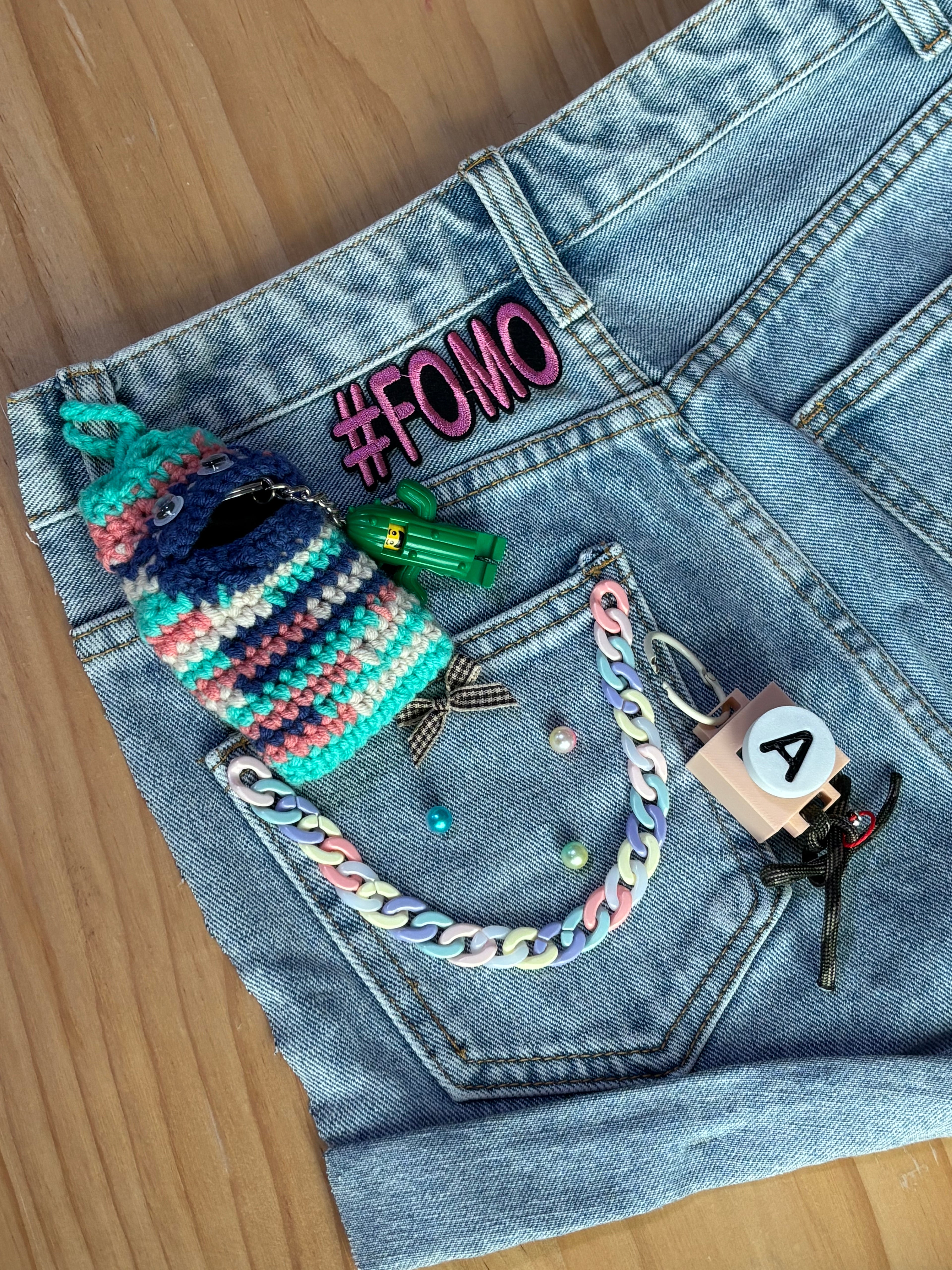 Denim Reborn: Hybrid Art Frame